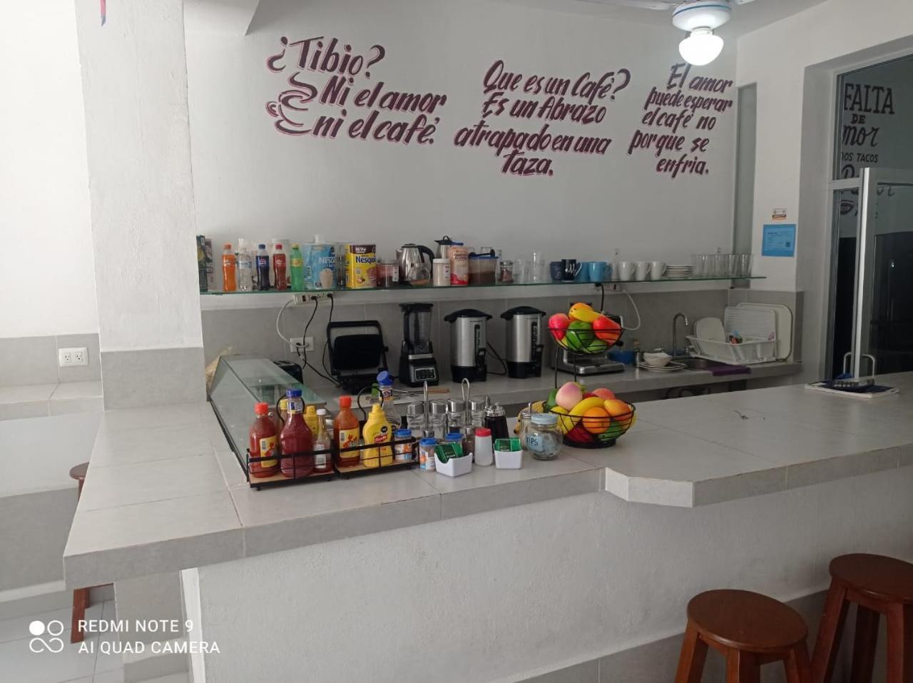 Casa De Huespedes Taino Bed & Breakfast Cancun Exterior photo