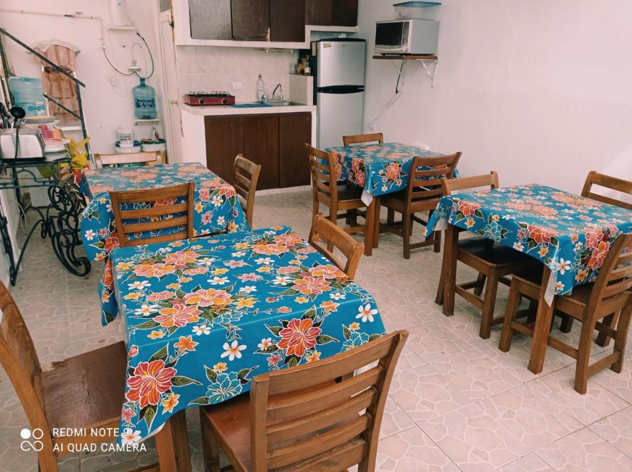 Casa De Huespedes Taino Bed & Breakfast Cancun Exterior photo